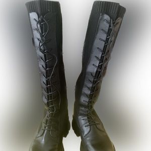Grunge style knee high cool boots!